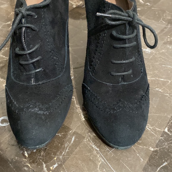 Black Oxford’s - Picture 2 of 10